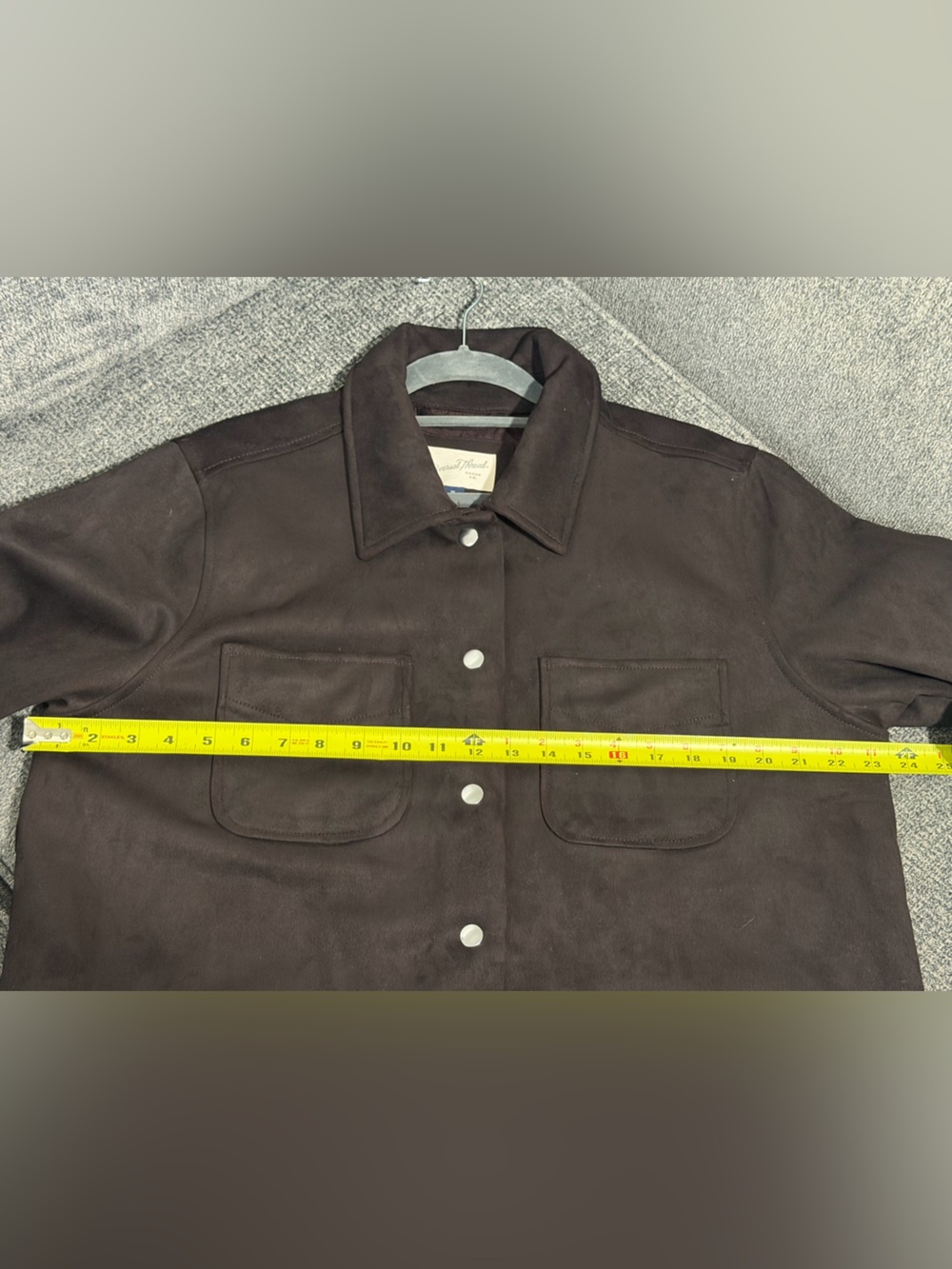 Universal Thread Fashion Jacket
Women XL Brown Faux Suede French
Cuffs Button-Up - Picture 10 of 13